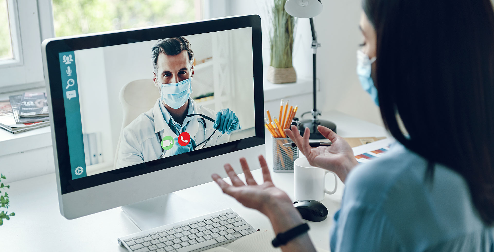 Patient preparing for a medical visit through a virtual consultation